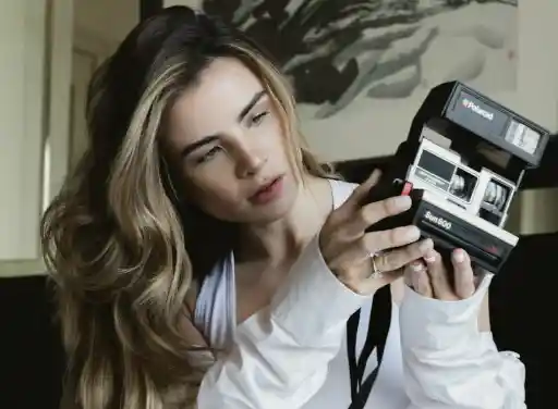 Giulia Be fala sobre novos rumos na carreira após casamento