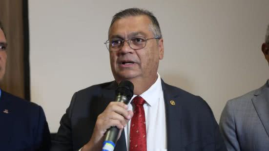 Flávio Dino reverte afastamento de diretores da Polícia Federal