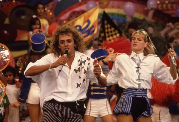 Compositor de sucessos de Xuxa se transforma em cantor gospel após experiência religiosa