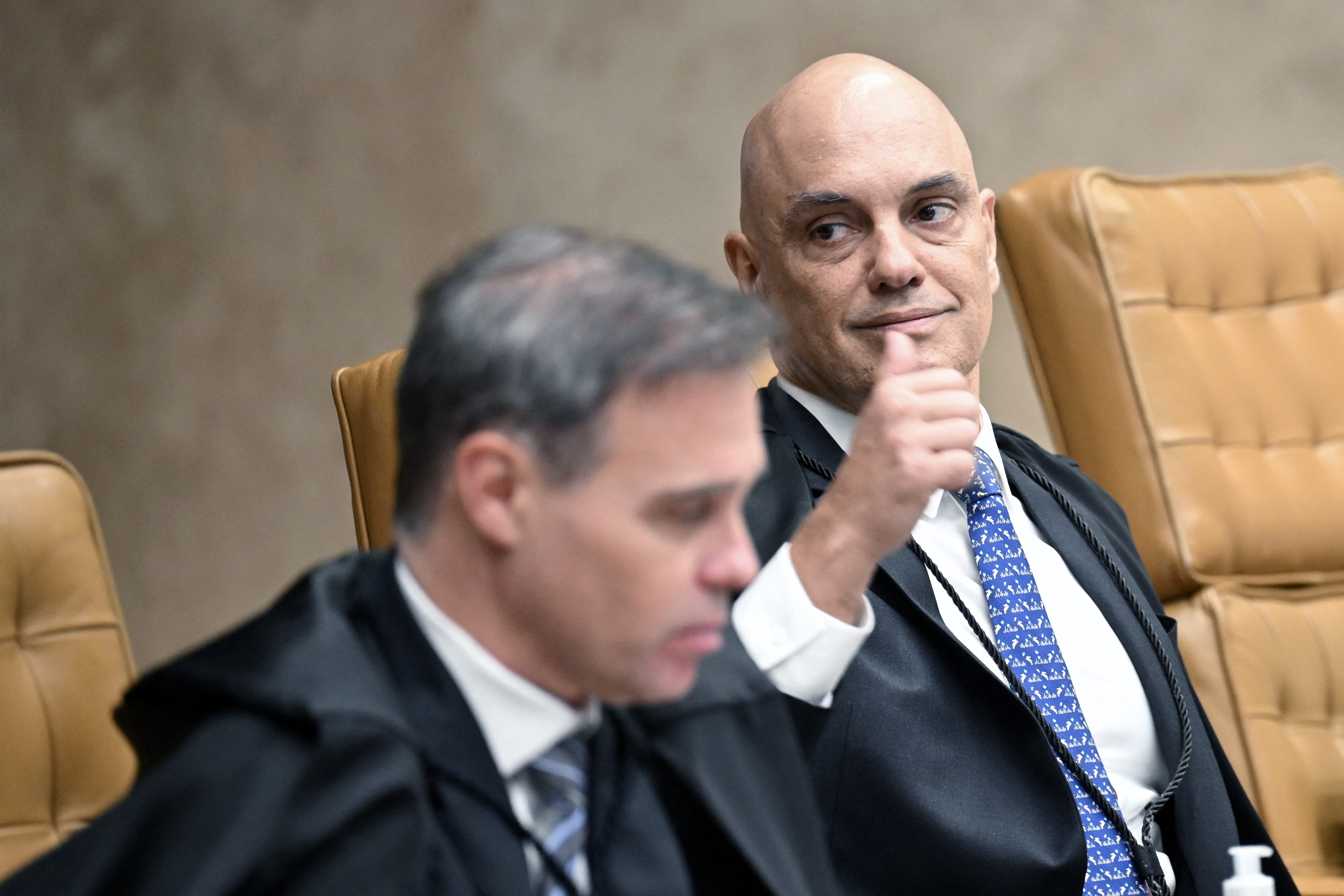 Conflito no STF: André Mendonça e Alexandre de Moraes trocam farpas durante julgamento