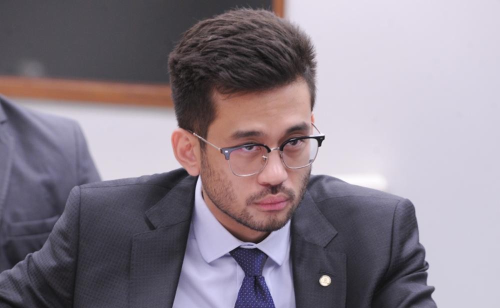 Kim Kataguiri critica voto em Flávio Bolsonaro e defende Renan Santos