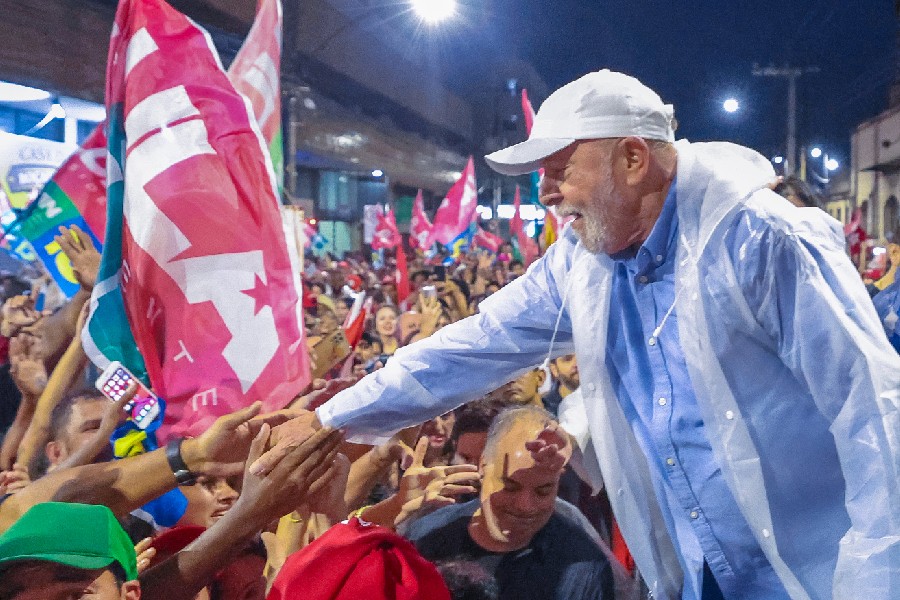 Lula busca reduzir abstenção no primeiro turno
