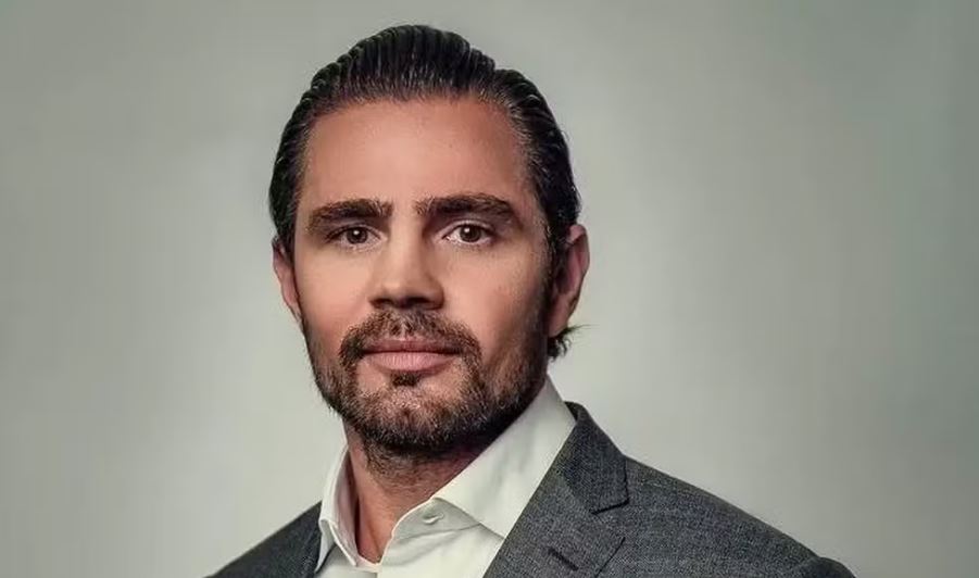 Relatório da PF revela organização de evento luxuoso de Vorcaro com ministros em Londres