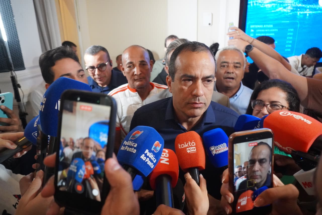 Prefeito Bruno Reis anuncia compra de 400 câmeras corporais para a Guarda Municipal