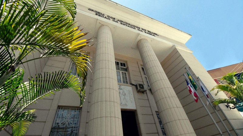 Daniela Borges enfatiza que inteligência artificial deve apoiar, e não substituir, advogados