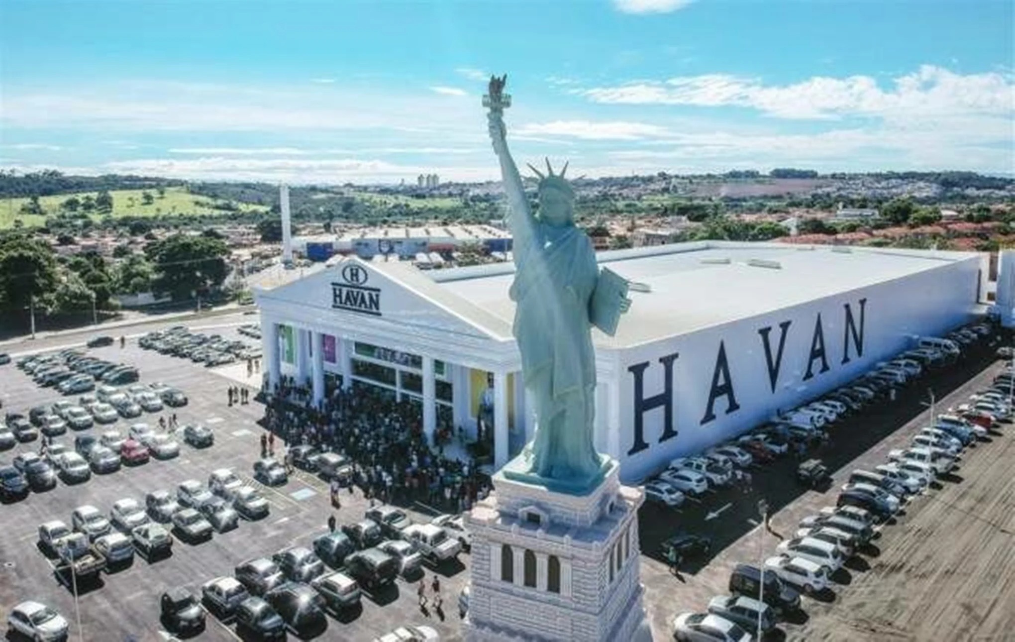 Jordan Hang deixa Havan e funda empresa imobiliária avaliada em R$ 6 bilhões