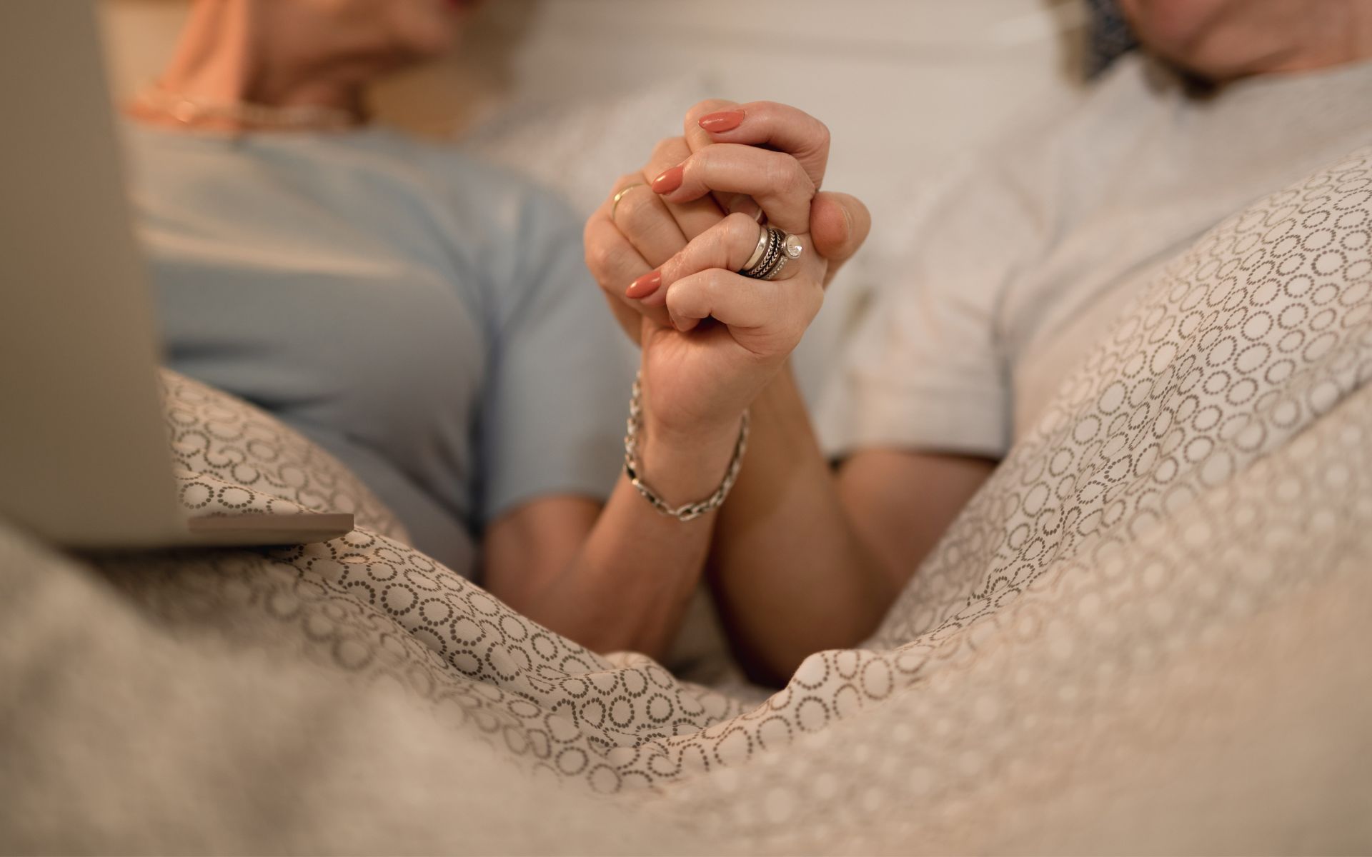 Desafios da vida sexual após os 40 anos e a incontinência urinária