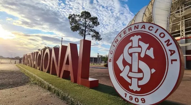Internacional apresenta novo técnico