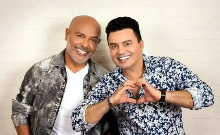 Renner presta homenagem a Rick um mês após sua morte