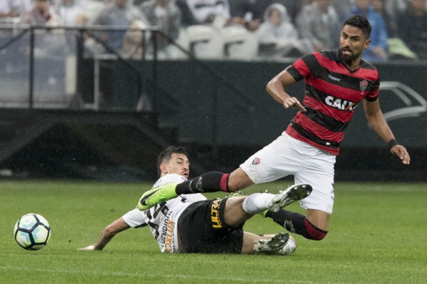 Vitória quebrou a invencibilidade do Corinthians em 2017