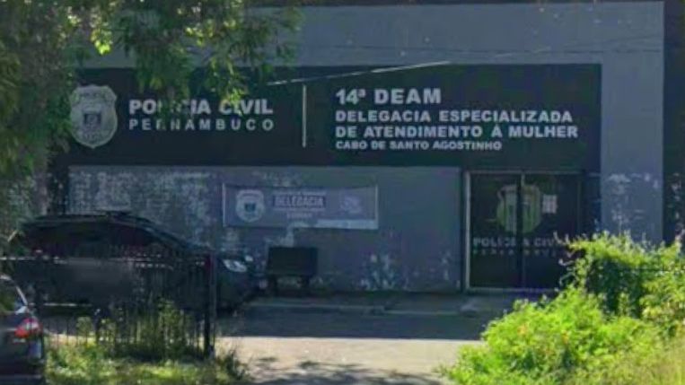 Adolescentes relatam estupro coletivo em sala de aula
