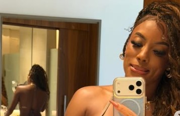 Ex-BBB Lumena causa alvoroço ao postar fotos nuas no Instagram