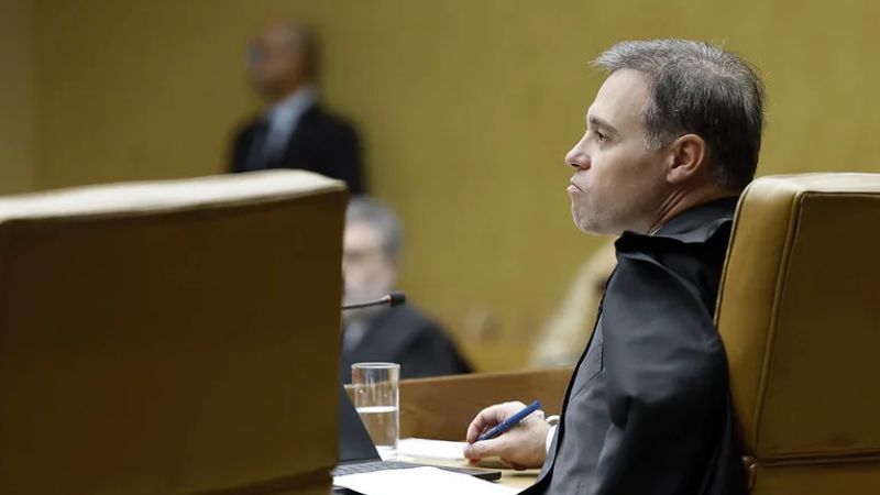 Mendonça torna públicas investigações do Banco Master, mas mantém sigilo sobre caso de Bolsonaro