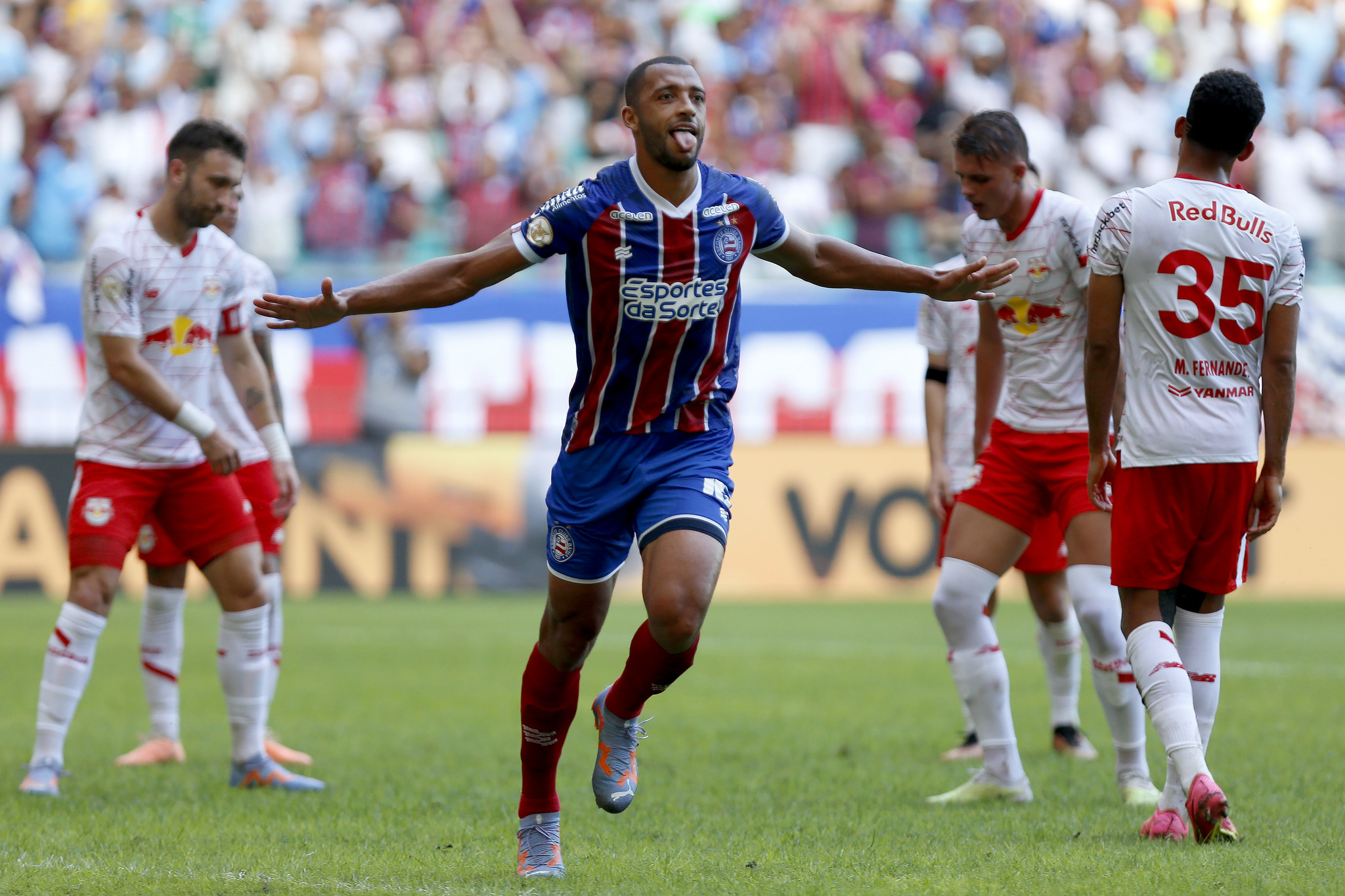 Bahia considera acionar Atlético-MG na CNRD por dívida de Vitor Hugo