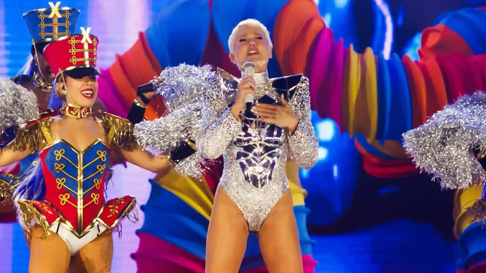 Xuxa lamenta falha em show de despedida