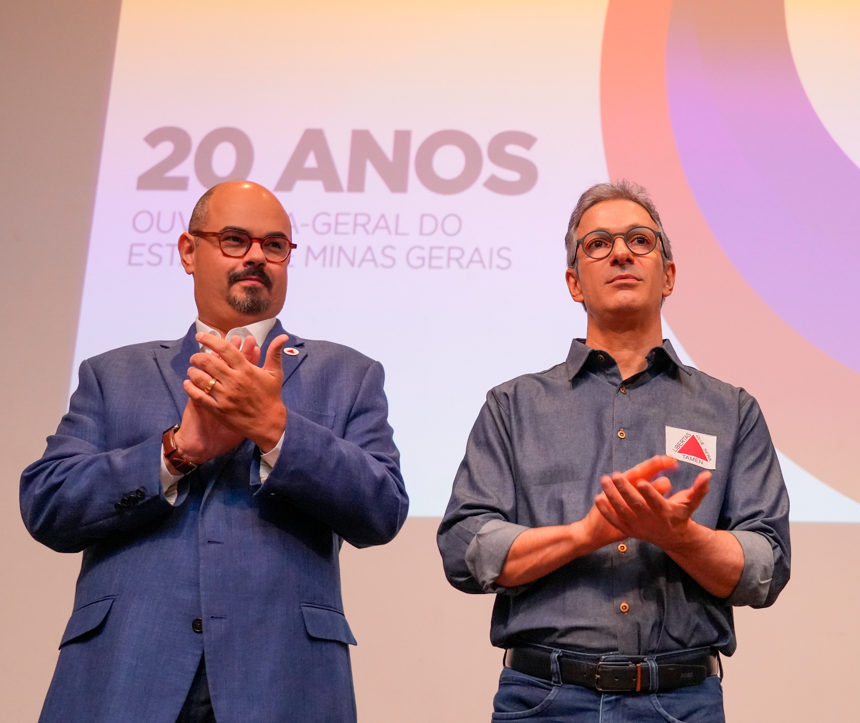 Suspensão de propaganda eleitoral em Minas Gerais devido à presença excessiva de Zema