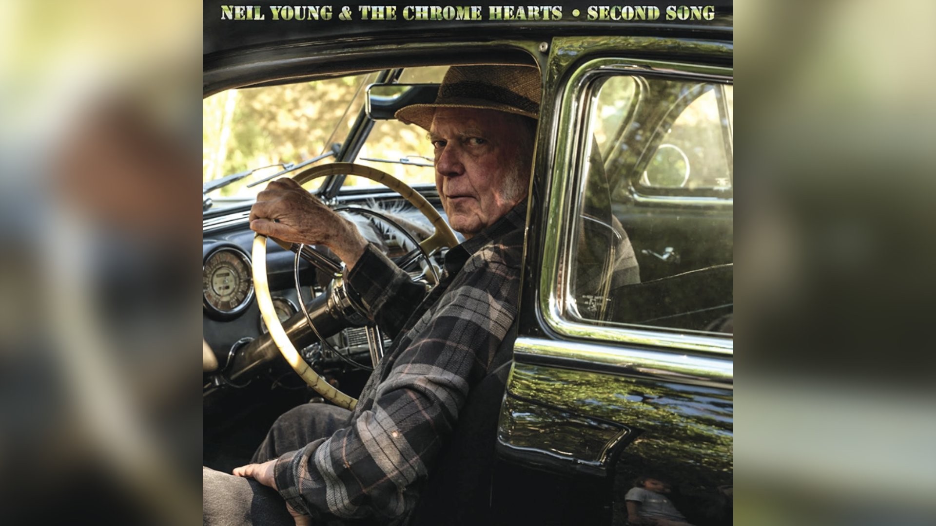 Neil Young revisita o passado em novo álbum
