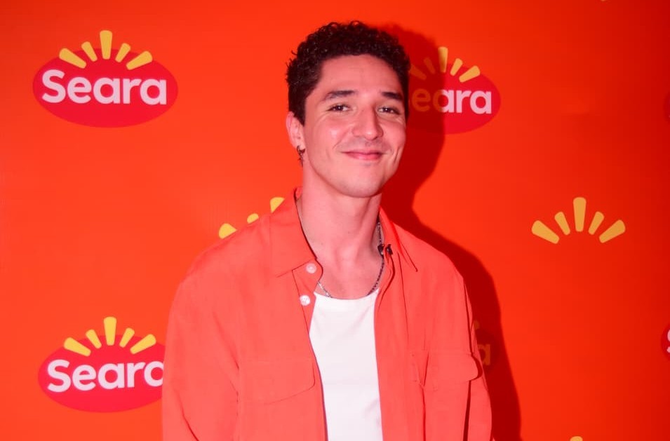 João Vitor Silva recorda show de Iza no Rock in Rio antes do namoro