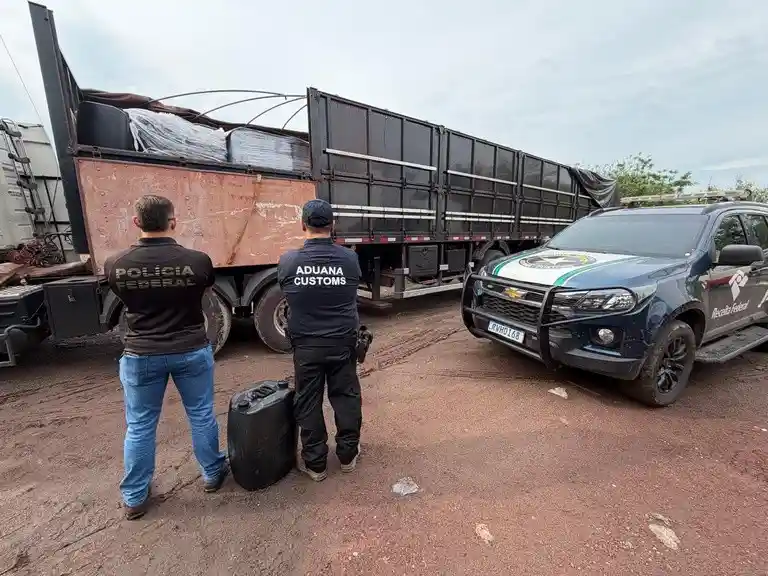 Apreensão de 17 mil litros de insumo para cocaína em MS