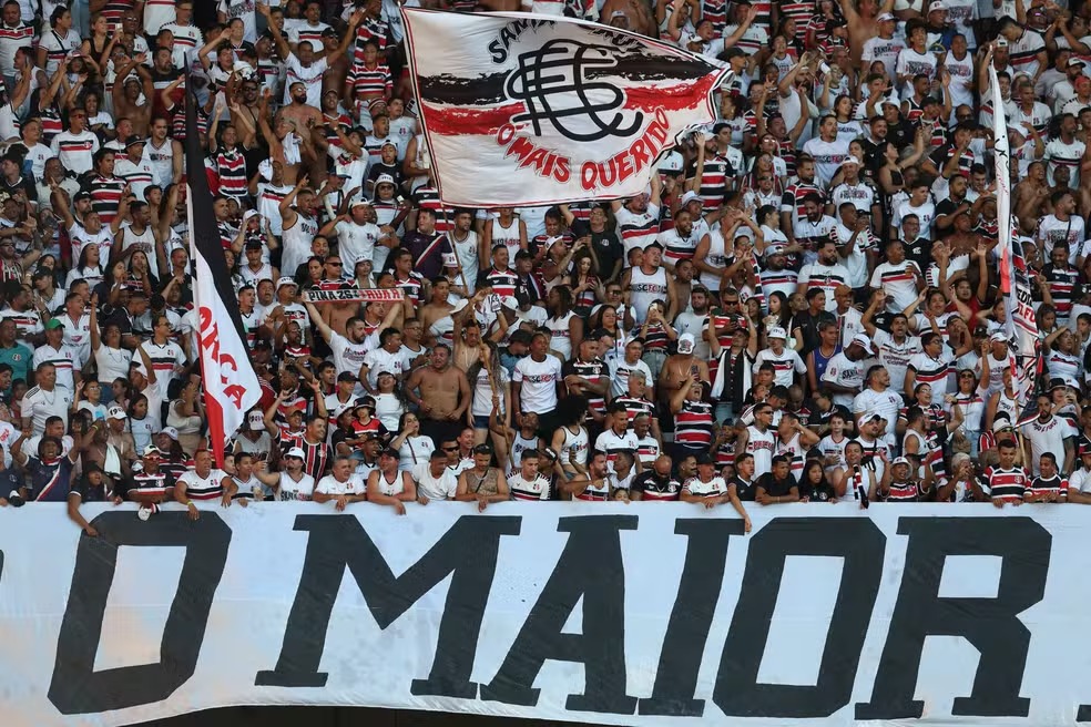 Santa Cruz permanece invicto e se aproxima do acesso à Série B