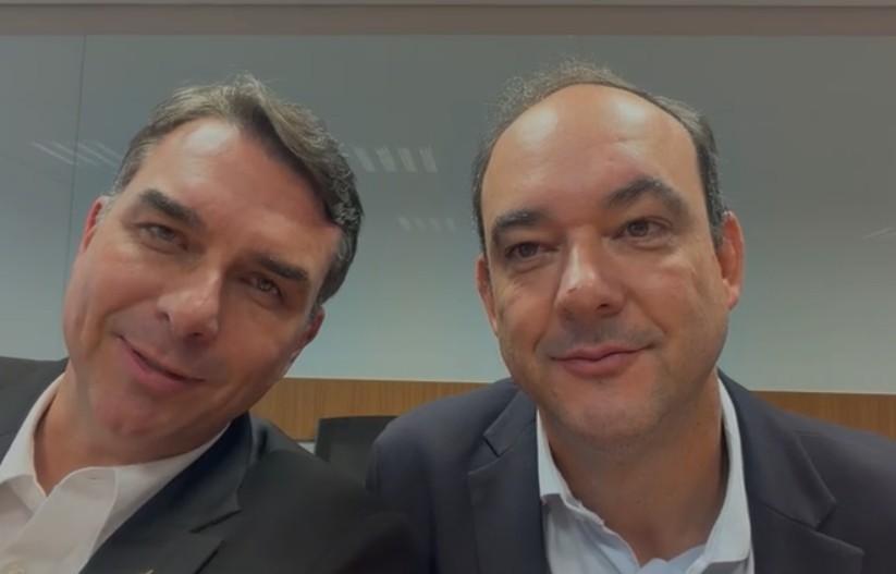 Flávio Bolsonaro define candidato no segundo maior colégio eleitoral do Brasil
