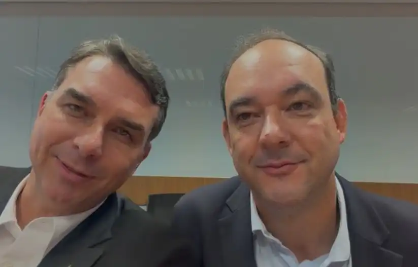 Imagem de Flávio Bolsonaro define candidato no segundo maior colégio eleitoral do Brasil