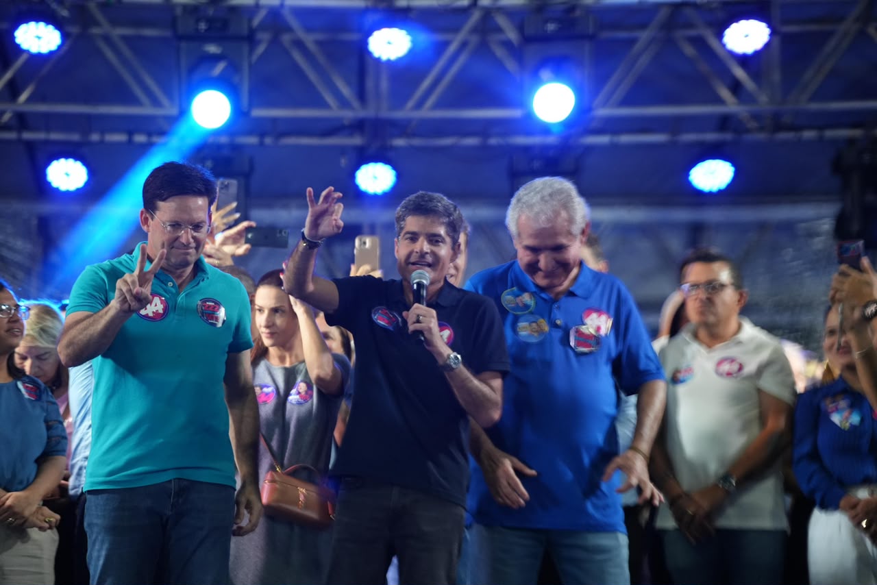 ACM Neto defende liberdade de voto em inauguração de comitê