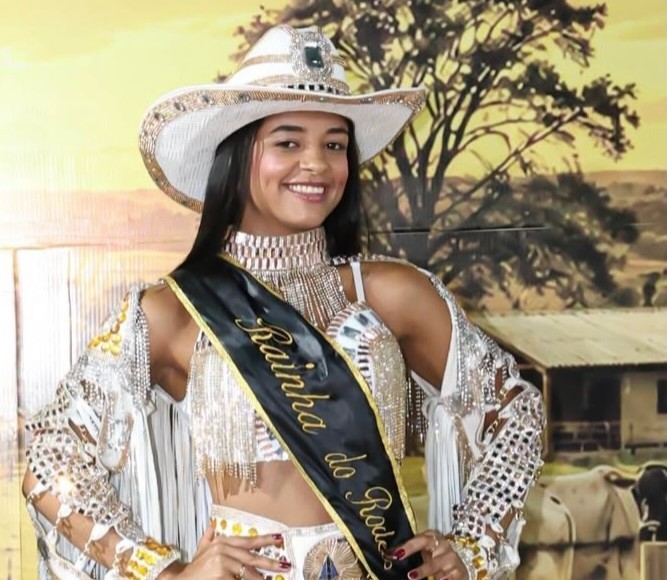 Jovem rainha de rodeio morre após ser atingida por raio no Tocantins