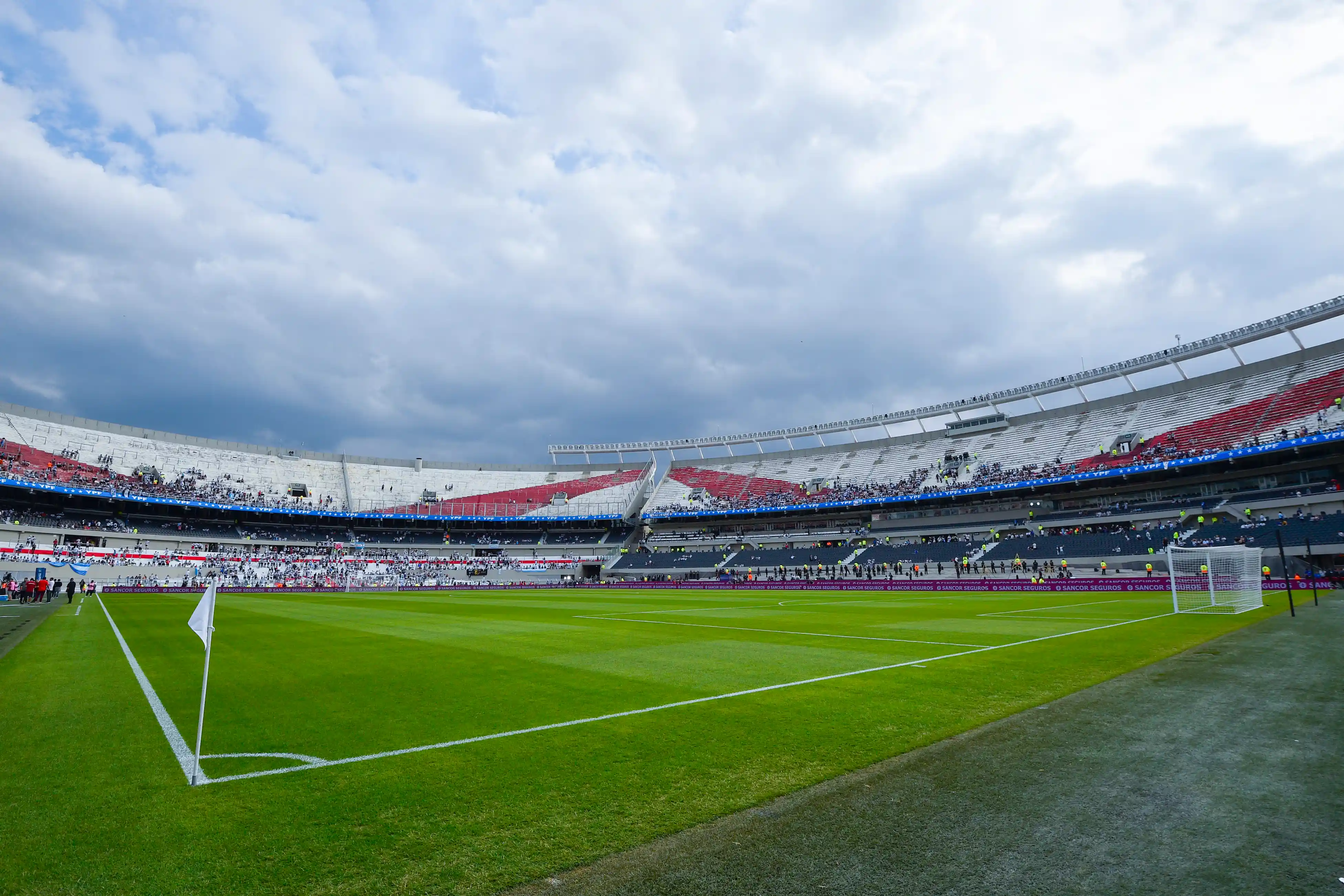 River Plate e Independiente Santa Fe se enfrentam na Sul-Americana