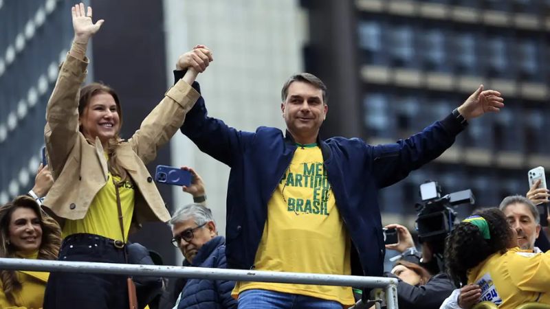 União Brasil e PP anunciam apoio a Flávio Bolsonaro no 2º turno