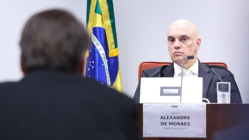 Moraes nega irregularidades em relação com ex-banqueiro Vorcaro