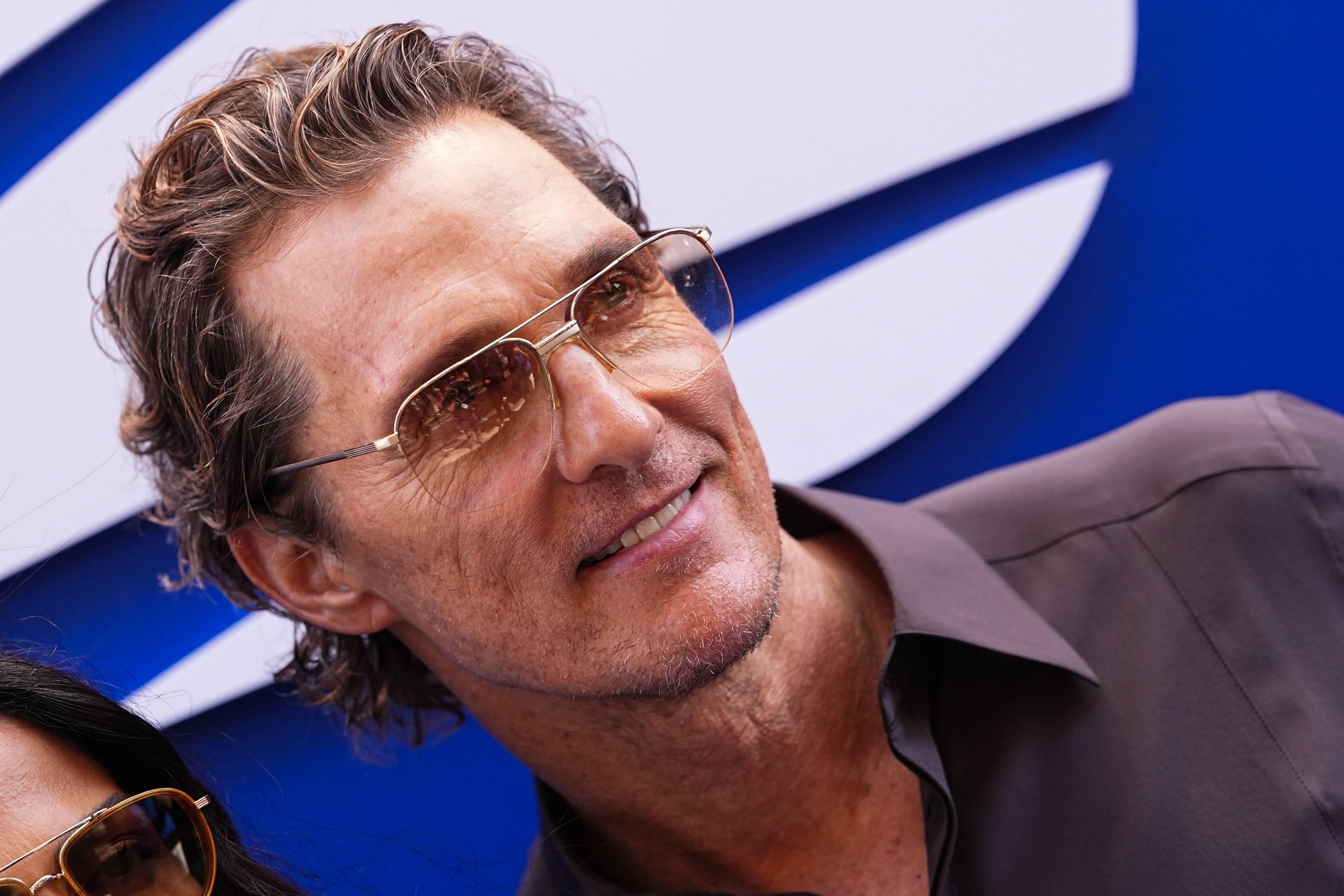 Matthew McConaughey se isola no deserto para enfrentar críticas