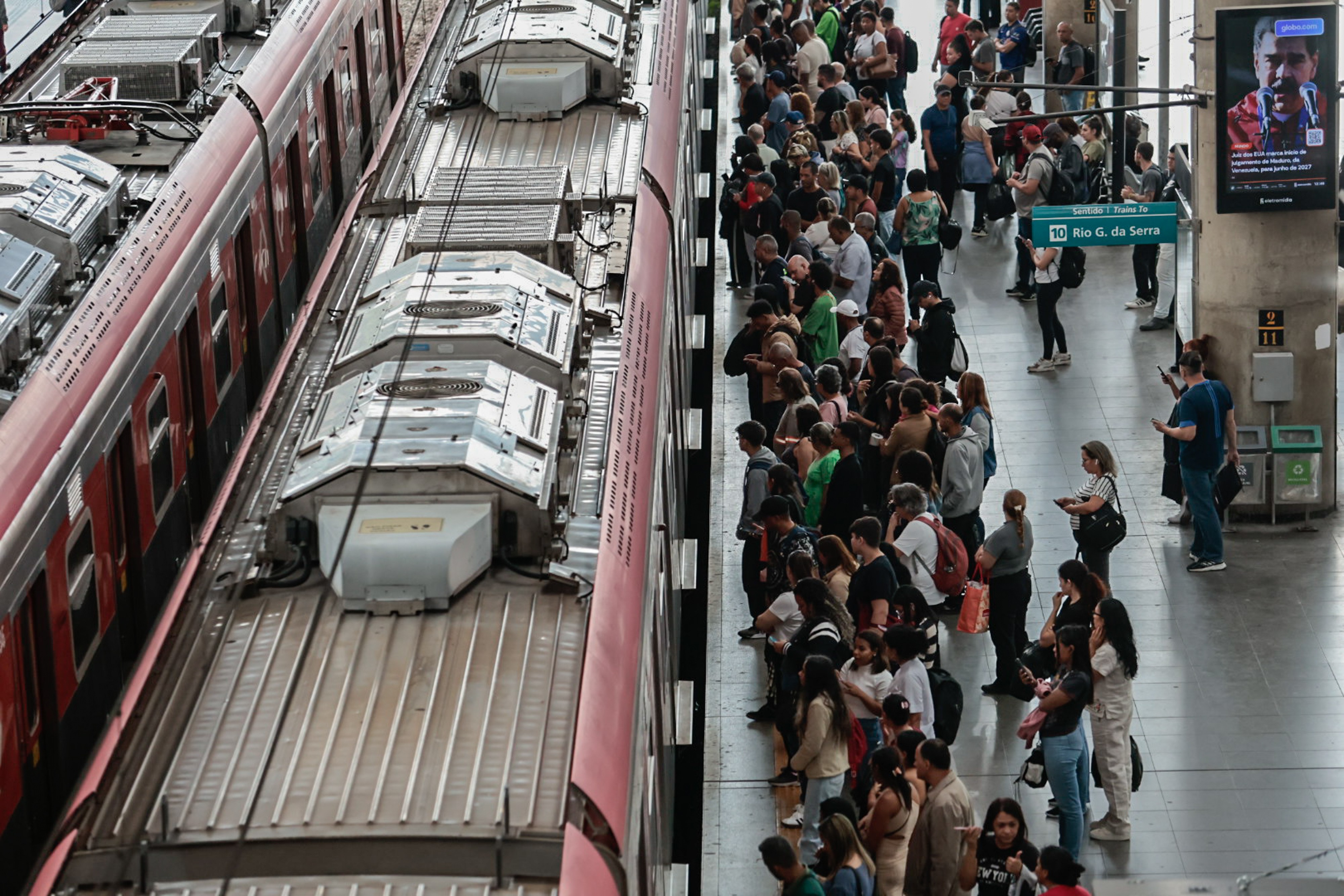 Governo de SP retoma gestão da CPTM após problemas em linhas de trem