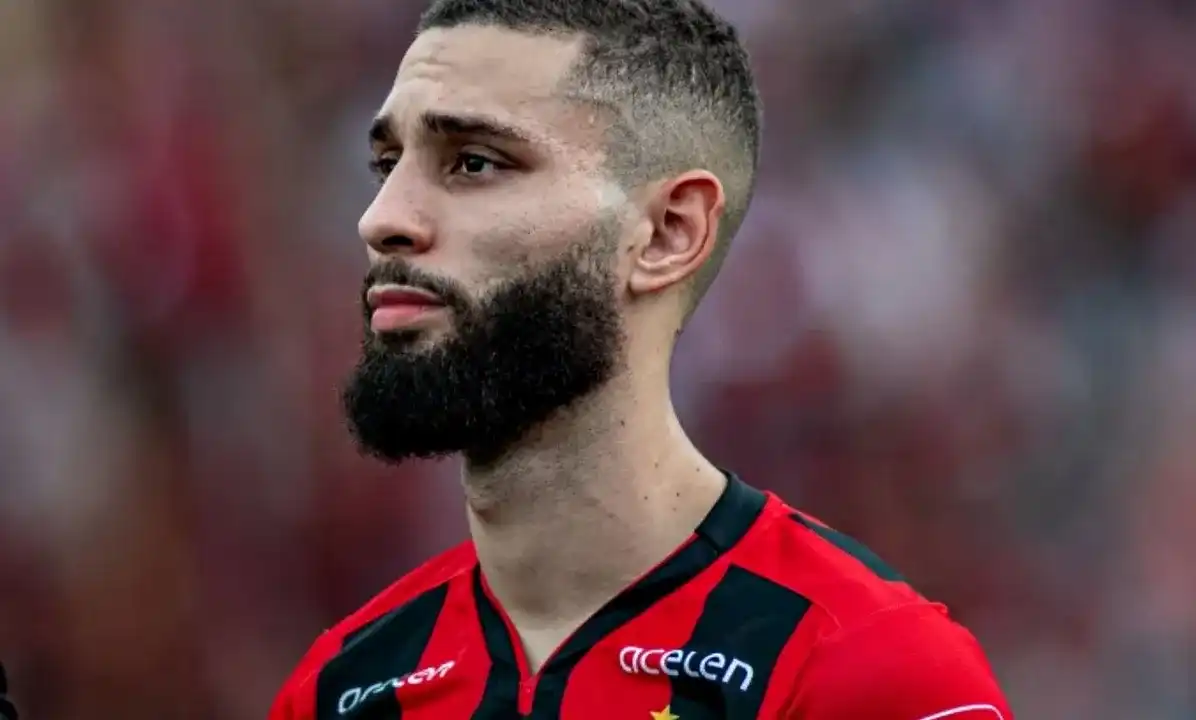 Imagem de Presidente do Vitória critica Grêmio por dívida