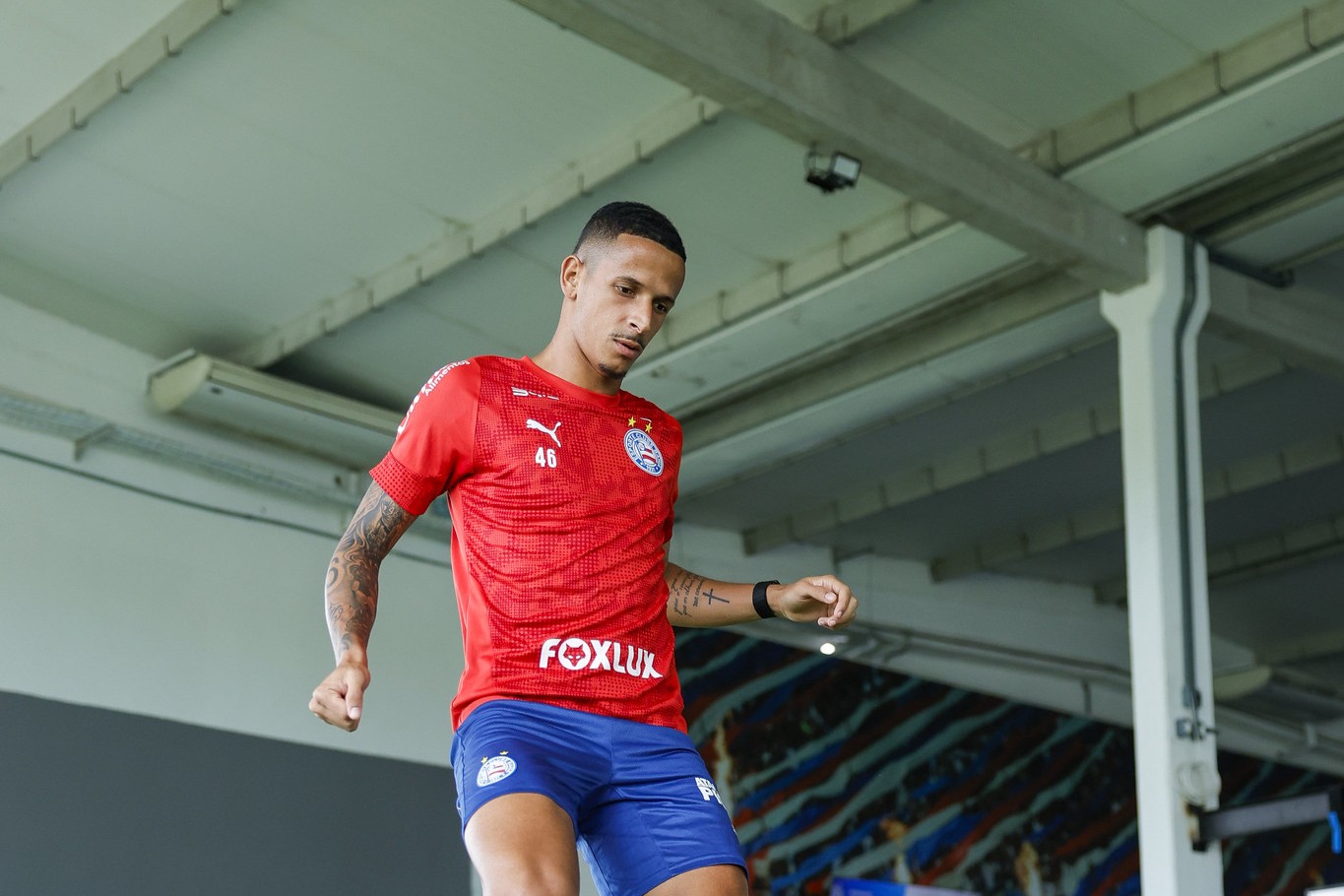 Luciano Juba viaja com o Bahia e pode jogar contra a Chapecoense
