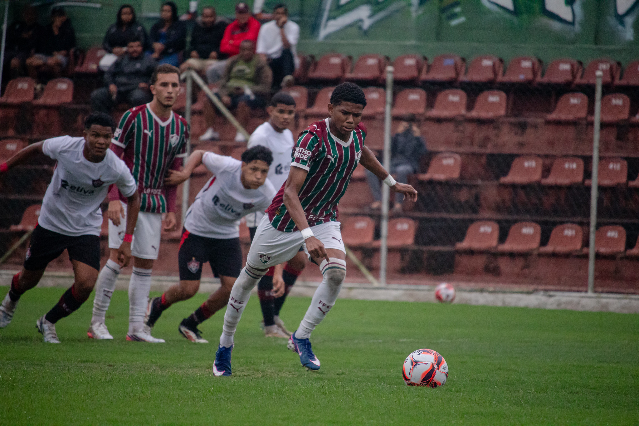 Vitória sofre derrota nos últimos minutos para o Fluminense no Brasileiro Sub-17