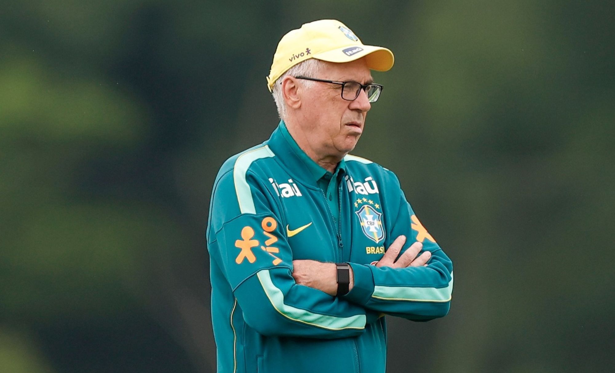 Ancelotti impõe flexões a jogadores após falhas em finalizações