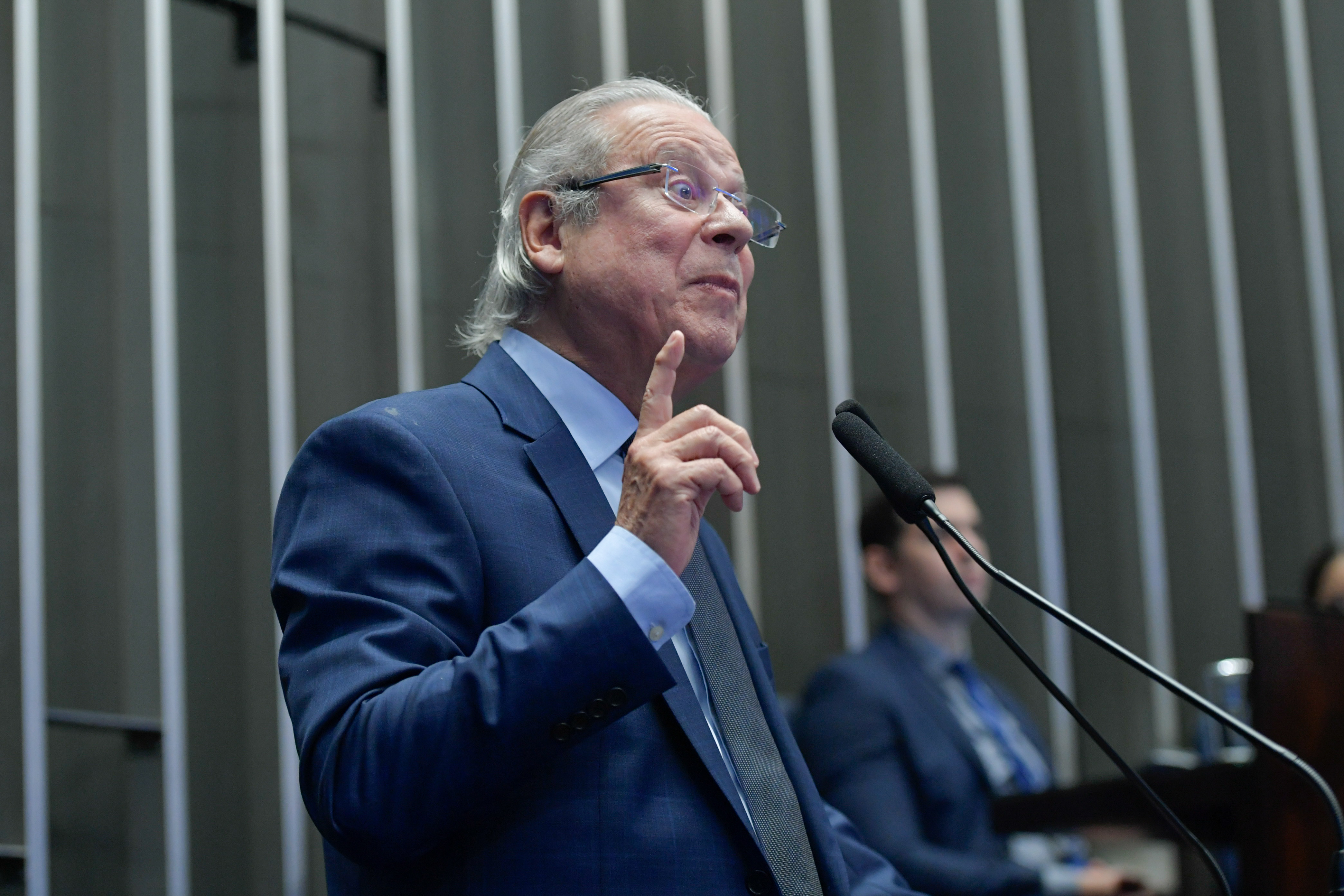 José Dirceu fala sobre retorno à política e desafios do PT