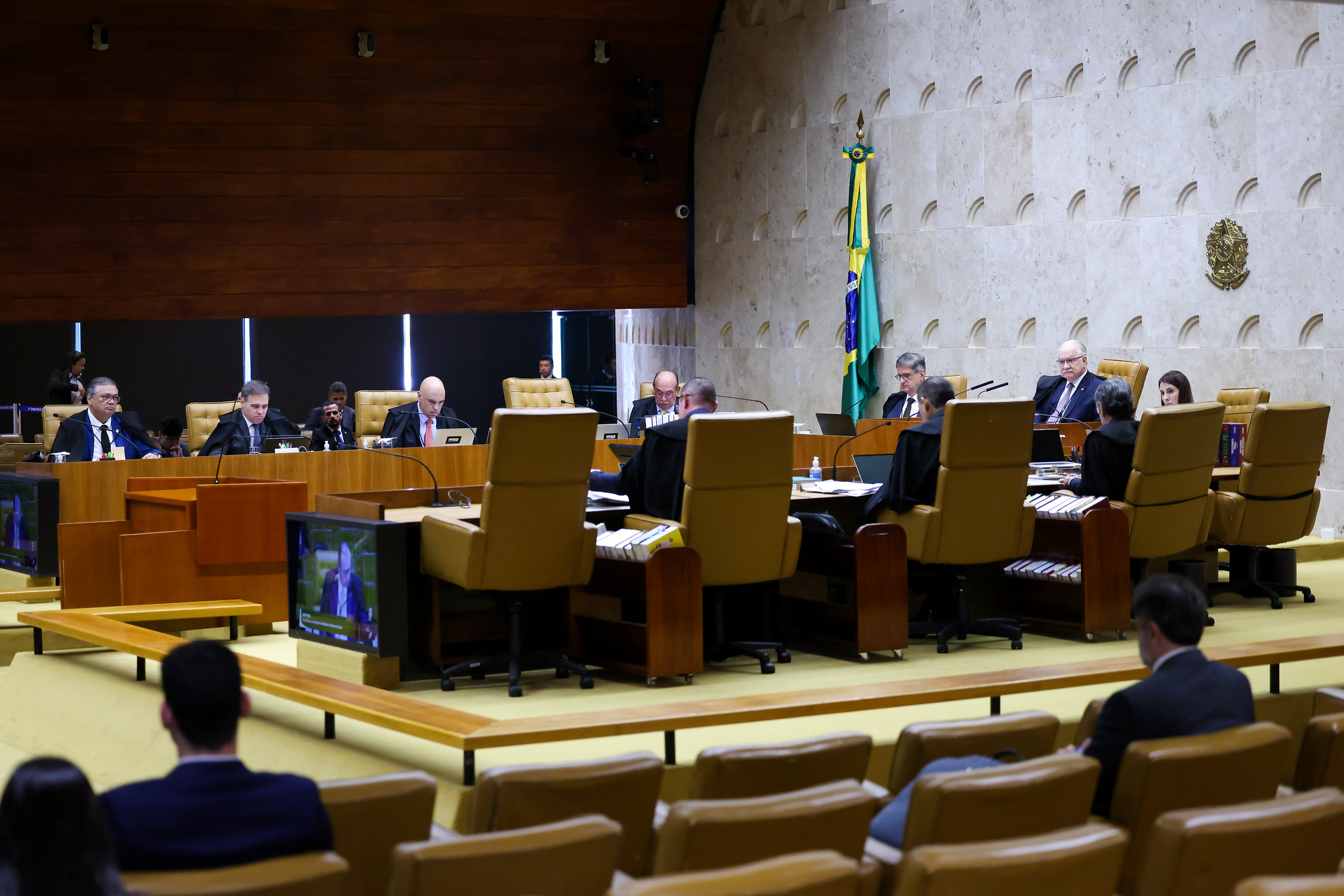 PF entrega dados de celular de Vorcaro a ministros do STF