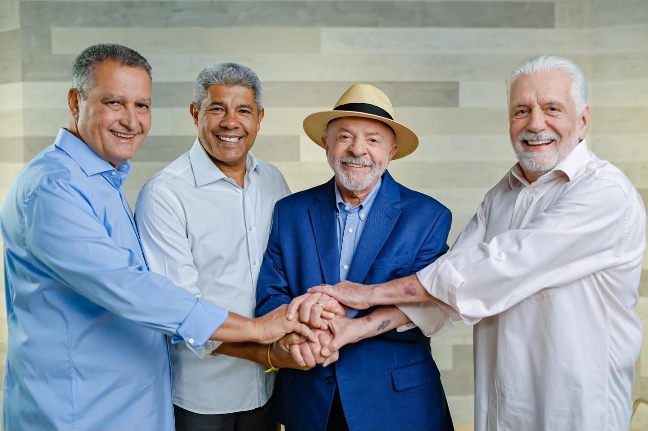 Jerônimo inicia campanha na Colina Sagrada e realiza comício em Irecê