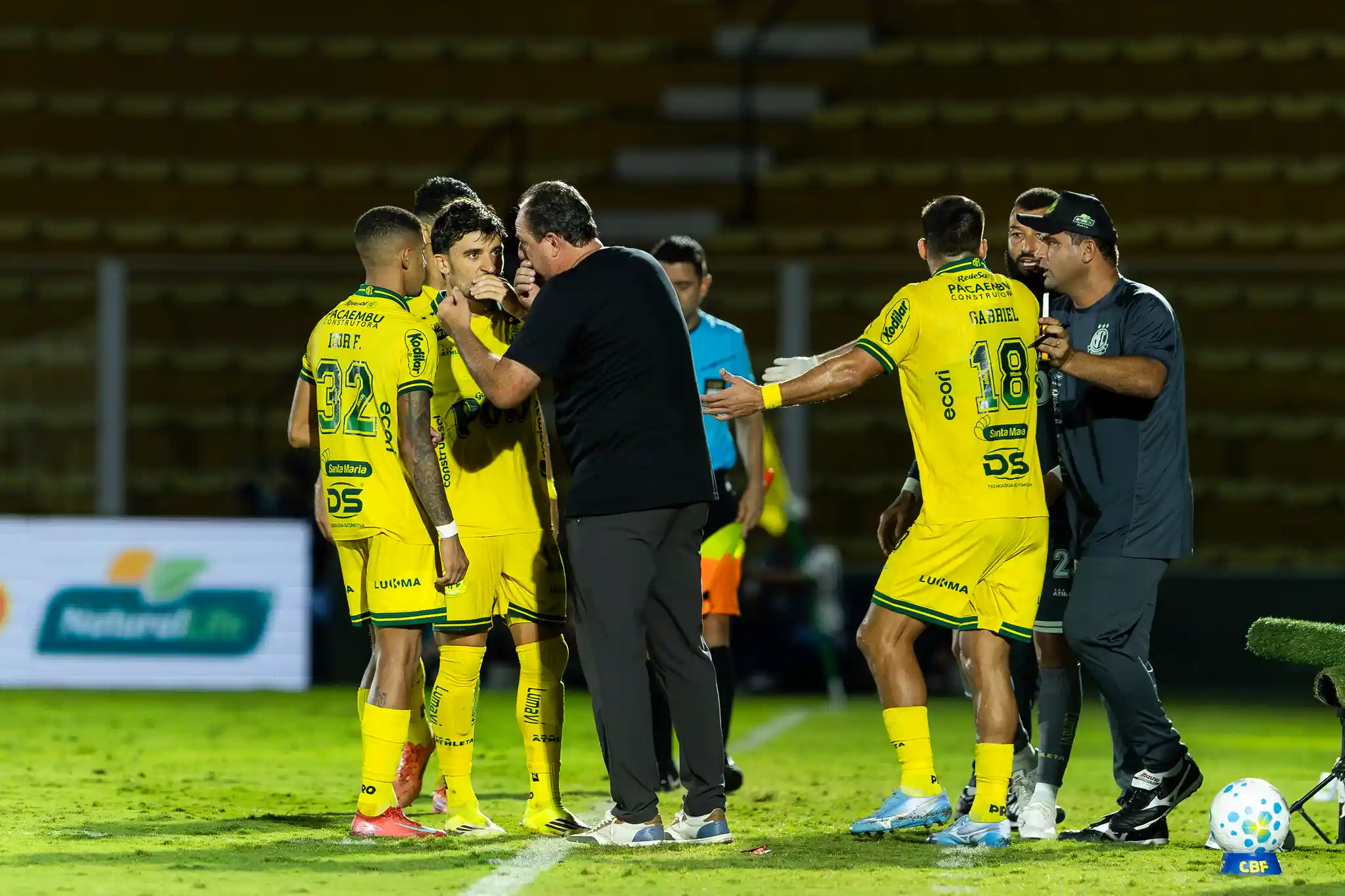 Zagueiro do Mirassol elogia Rogério Ceni antes do jogo contra o Bahia