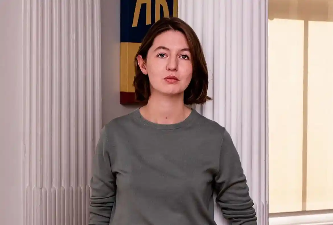 Sally Rooney tem obras proibidas no Reino Unido por apoiar grupo pró-Palestina