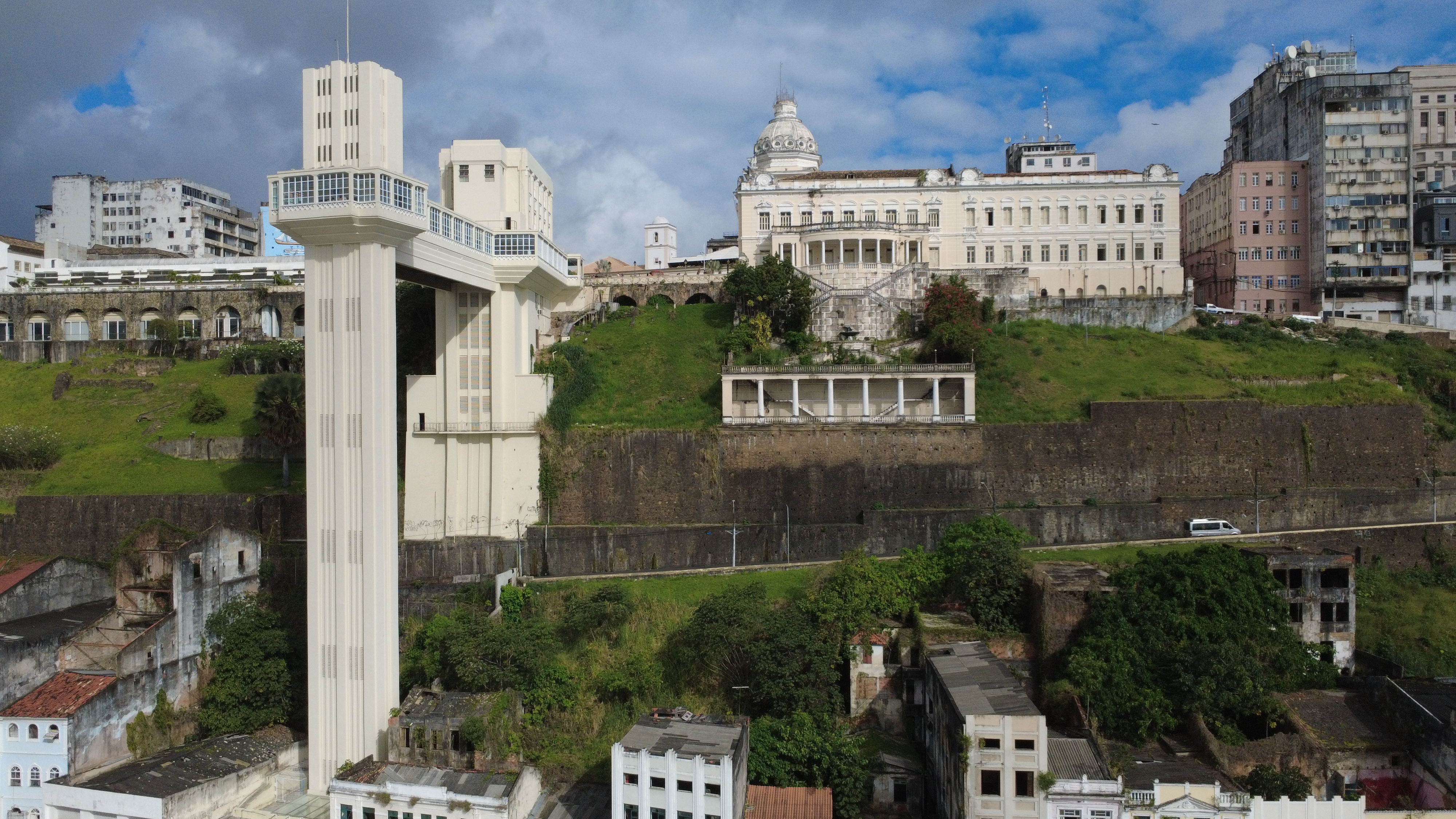 Investigação do MP-BA pode alterar nome do Elevador Lacerda