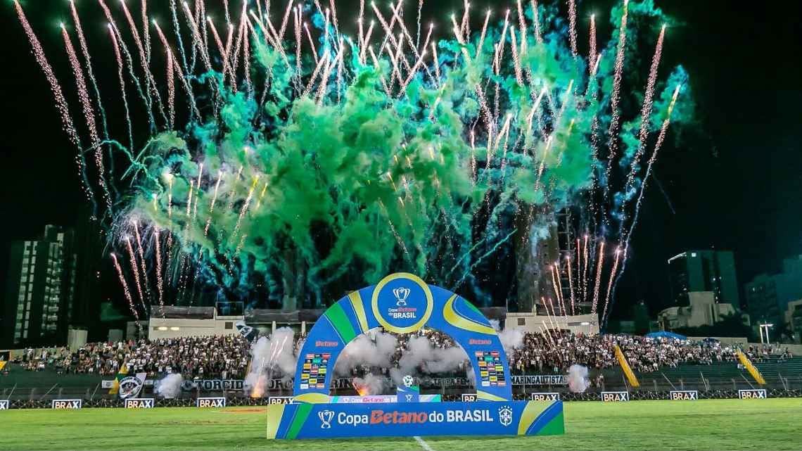 Santa Cruz e Maringá disputam acesso à Série B com foco em novas gestões