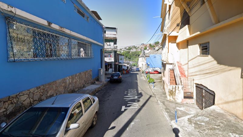 Dois homens são detidos e munições de fuzil são apreendidas no Lobato