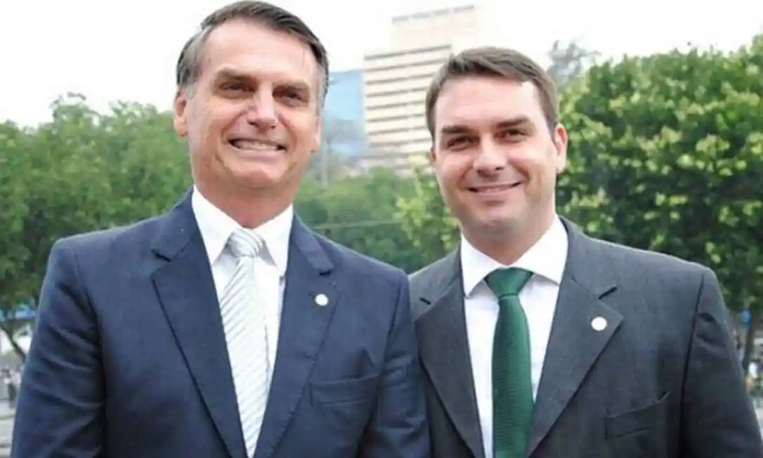 Bolsonaro pode receber visitas de Flávio após suspensão perder validade
