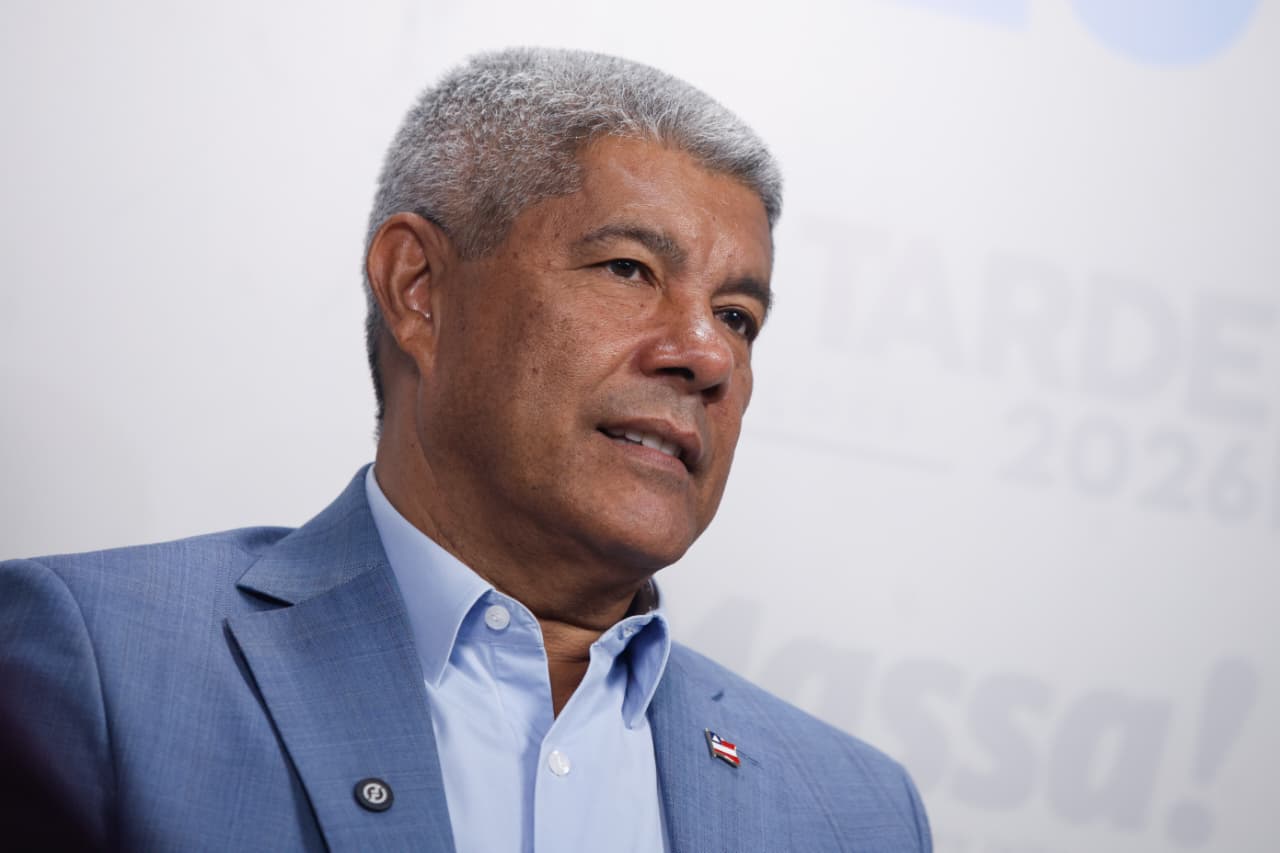 Jerônimo Rodrigues planeja universalizar educação em tempo integral para combater evasão escolar