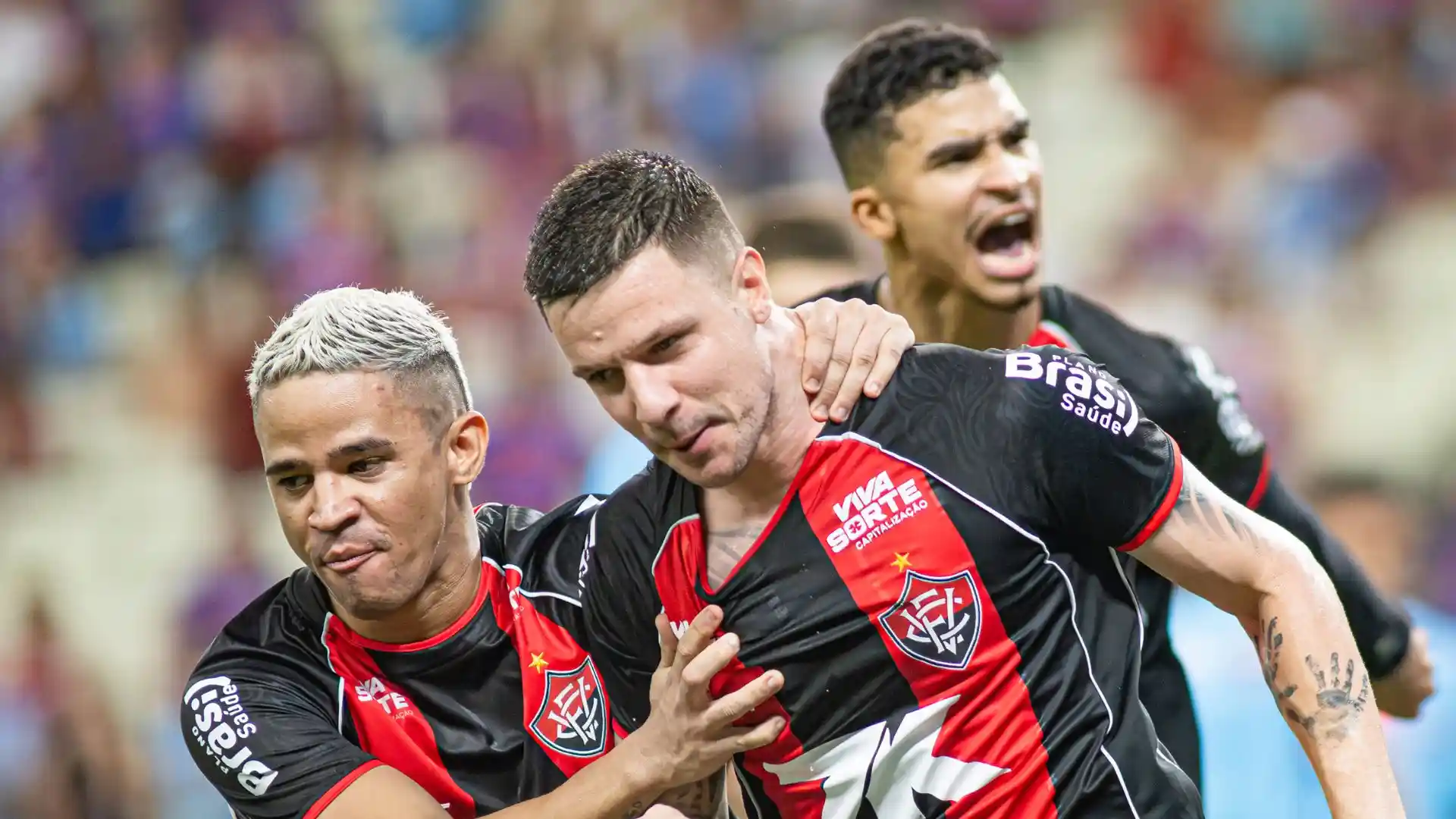 Renato Kayzer pode deixar o Vitória ao final do contrato