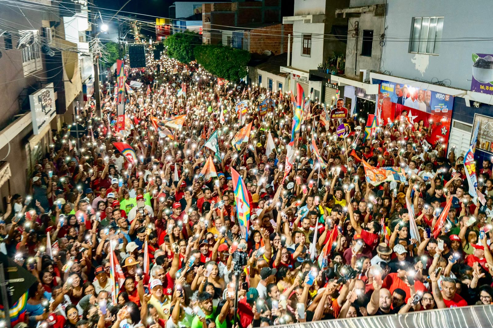 Candidatos ao governo da Bahia intensificam campanha nesta sexta-feira