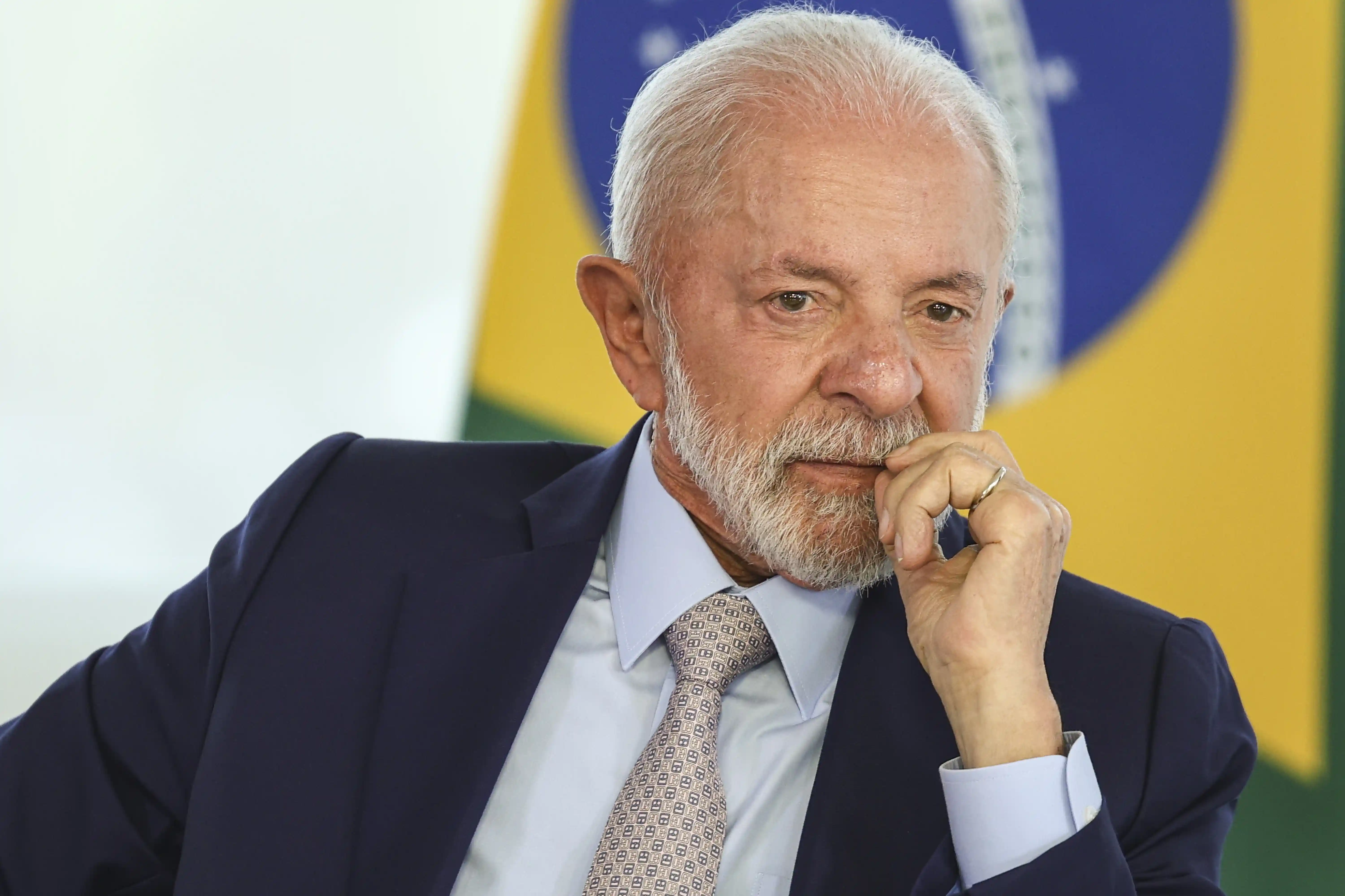 Pesquisa BTG/Nexus aponta aumento na vantagem de Lula sobre Flávio Bolsonaro